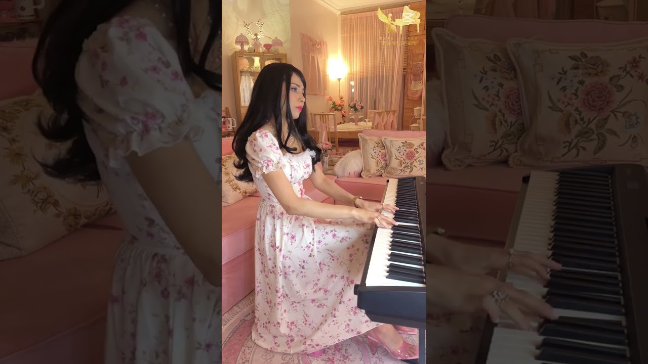 (Kalimat-Majida El Roumi) Piano cover by Rola Sultan