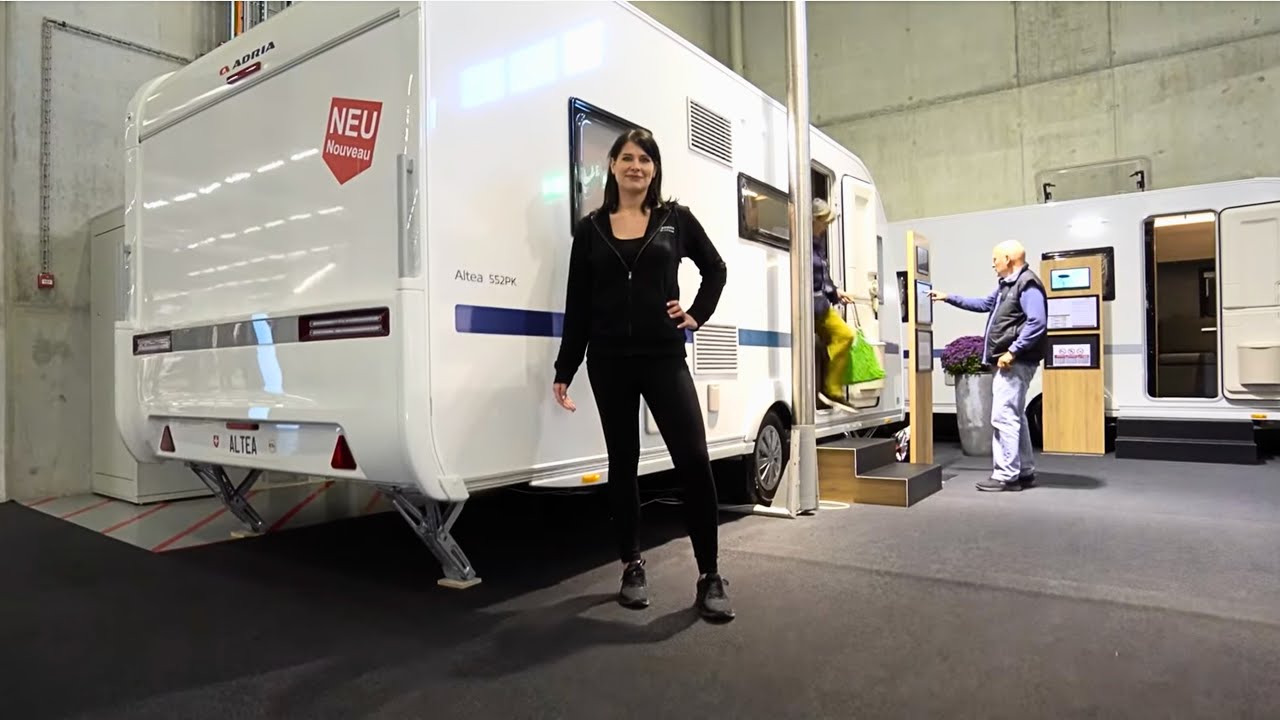 Design Wohnmobile 2023 statt Tiny-Haus: Adria Altea 552 PK Wohnwagen