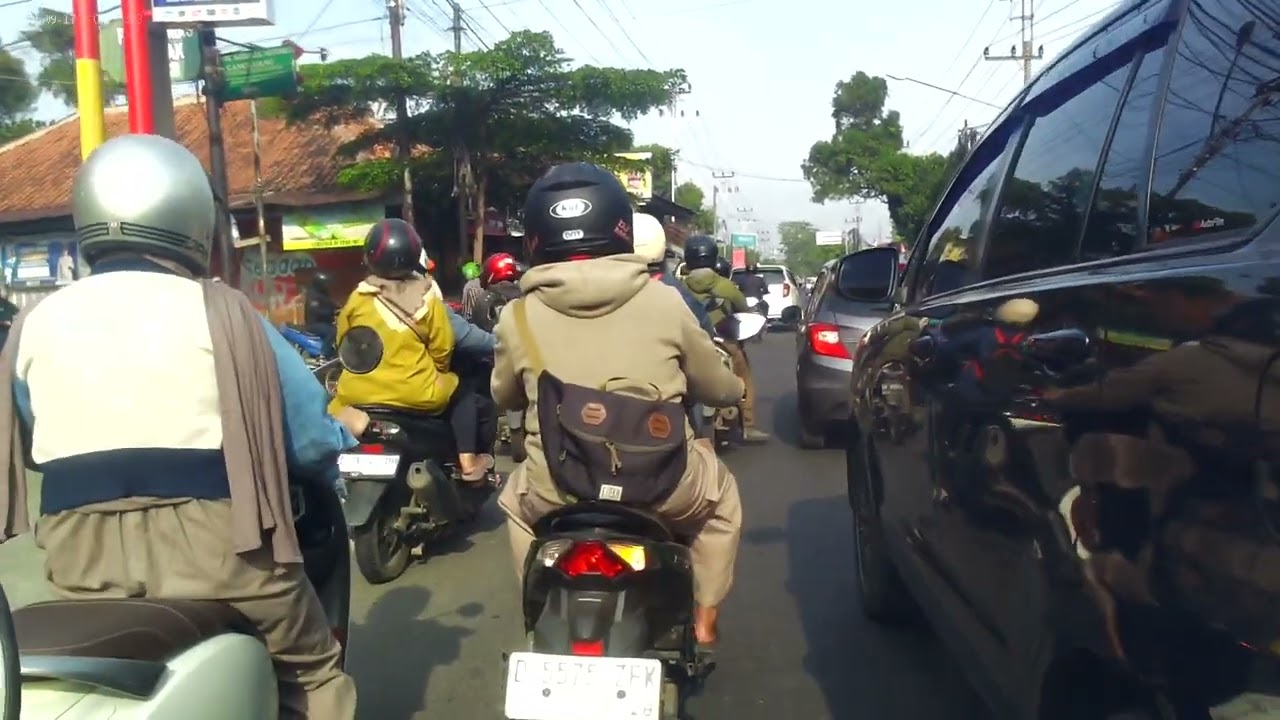 Tes action camera AT M40R 5K . Lumayan lah di harga 700 San sekeren ini. 