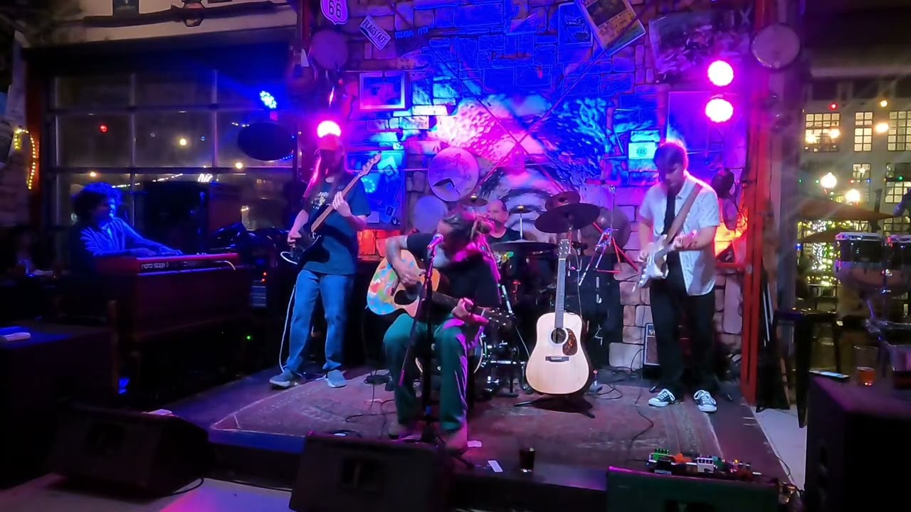 I Feel Fine- The Matrux- Live