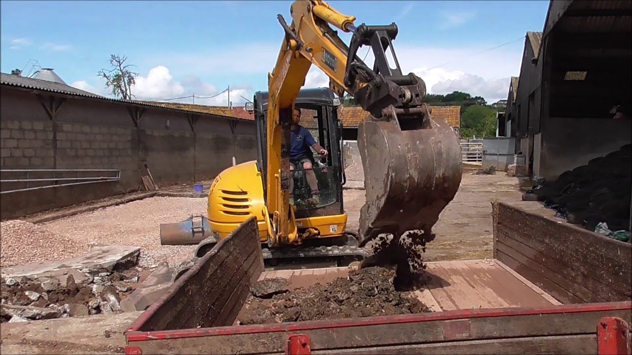 RIPPING UP THE OLD FARM YARD.PART 3