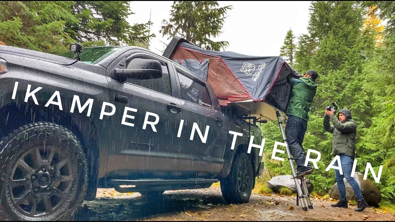 Палатка на крыше iKamper Skycamp под проливным дождём — приключения в автокемпинге по суше