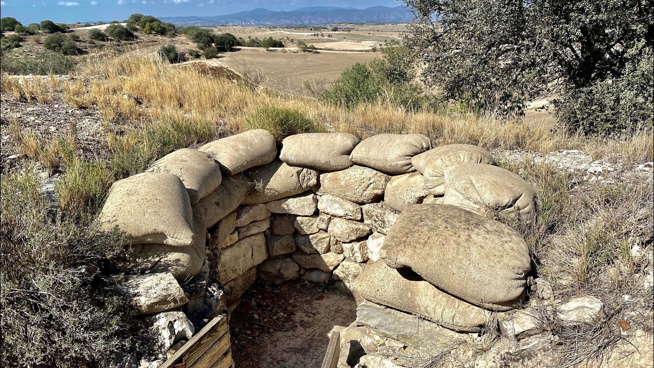 TRINCHERAS DELS TOSSALS  (MONTGAI, LÉRIDA, ESPAÑA)