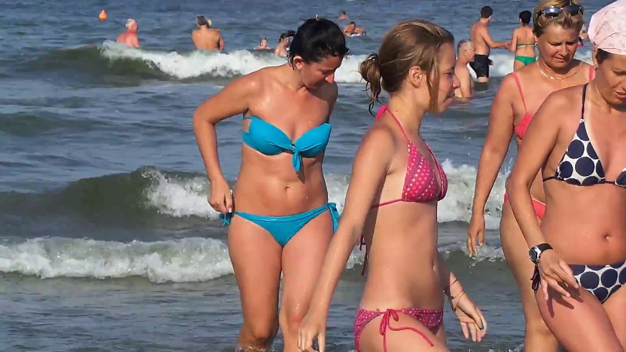 Mamaia cea mai vizitata statiune plaje pline de turisti