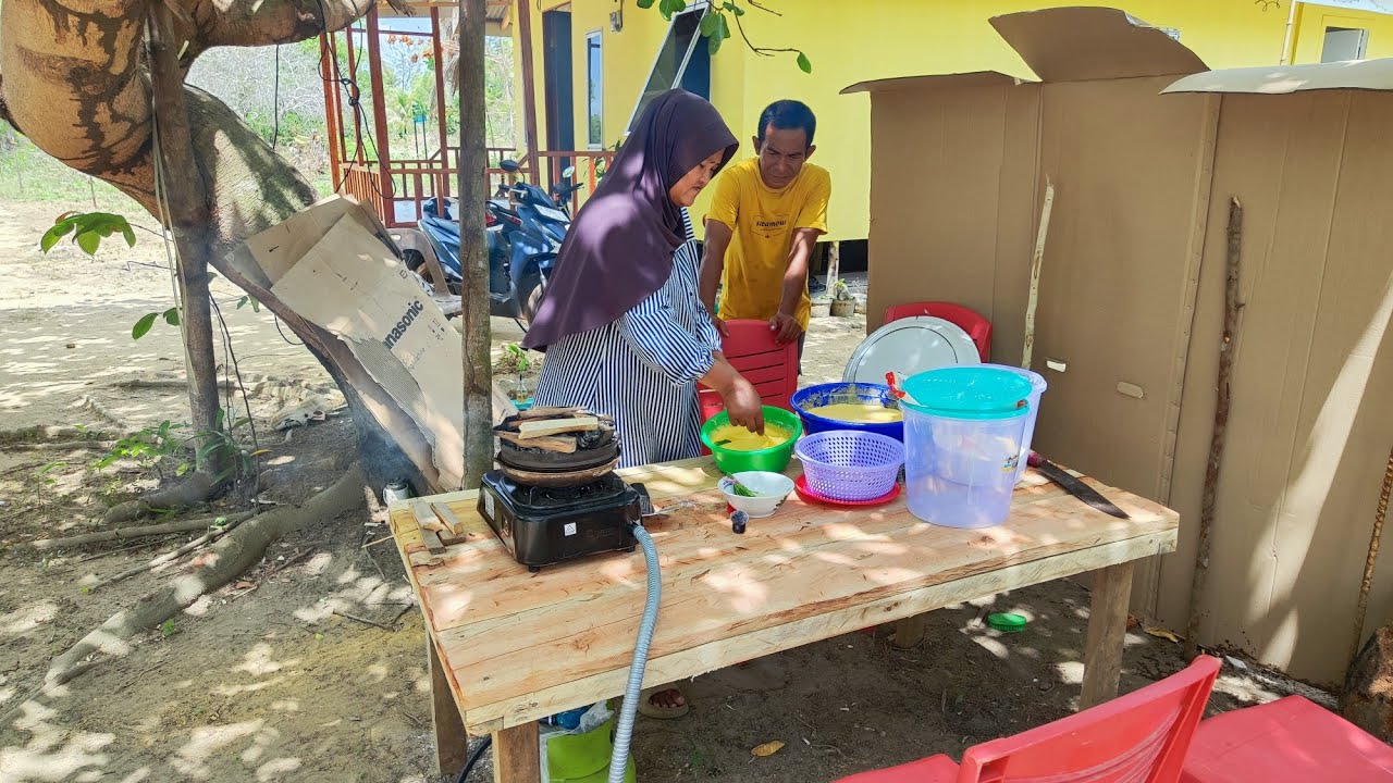 Kak Noi Bikin Kue Raye Bolu dan Gelombang Malaysia