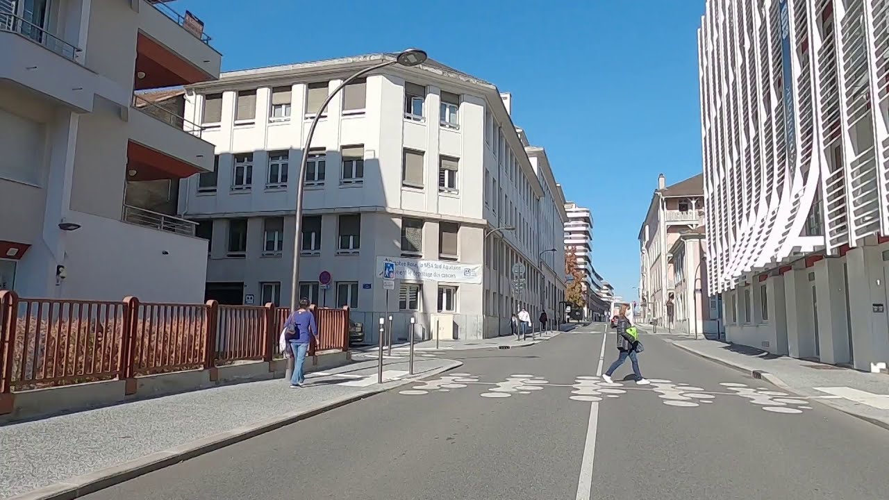 Premier jour de confinement : balade dans le centre-ville de Pau ce vendredi midi