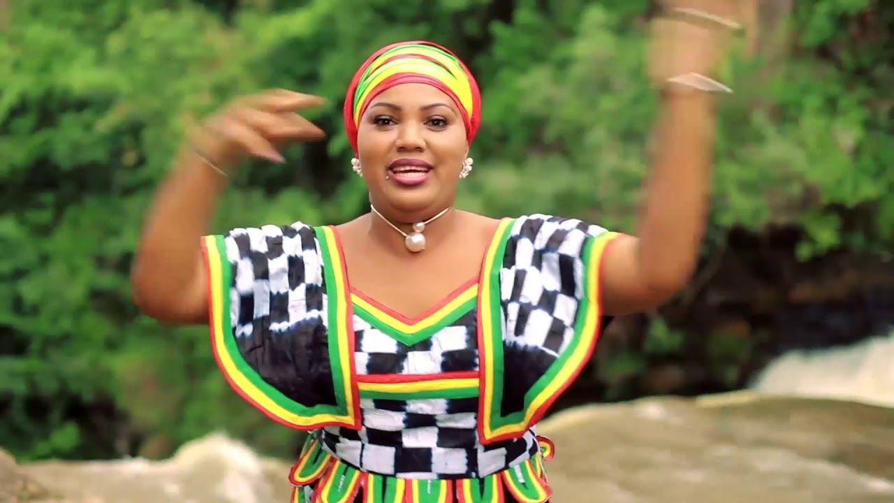 NENE FOUTAH N&eacute;n&eacute; djara 2019/2020 (Vid&eacute;o officiel)By Mamaya Guin&eacute;e Prod