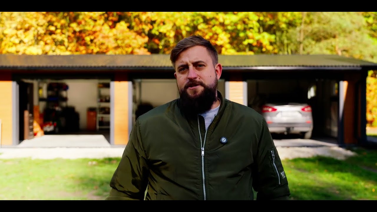 Garaż z płyty warstwowej – Dlaczego to najlepszy wybór na lata?