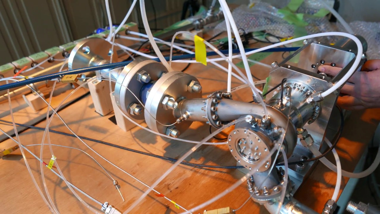 ファインモーション技術研究所　ロケットエンジン用高速ポンプベンチテスト　ポンプ電動化研究