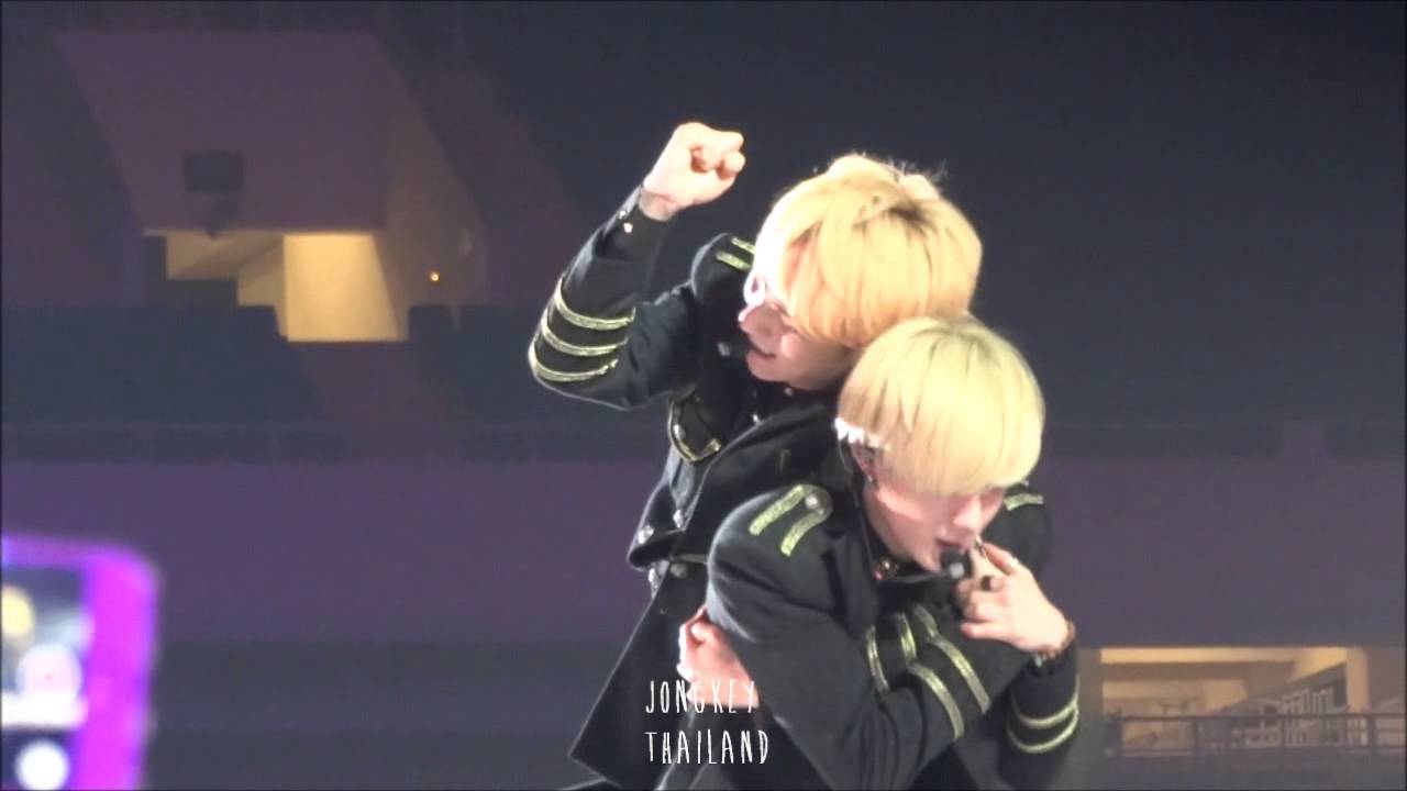 150328 Music Bank in Hanoi - SHINee - Everybody (Key focus)