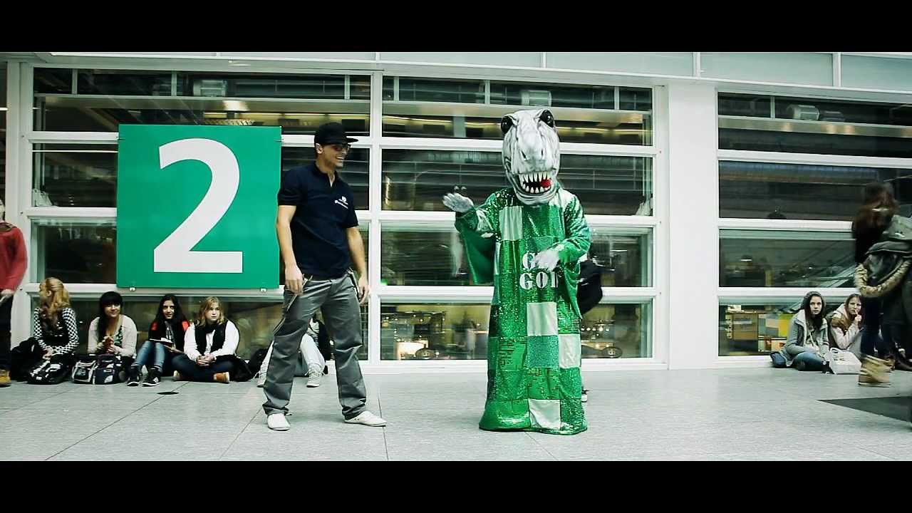 Fatlum Musliji & L.KAY - Auf dem Weg zur Berufsmesse Z&uuml;rich [HD].wmv