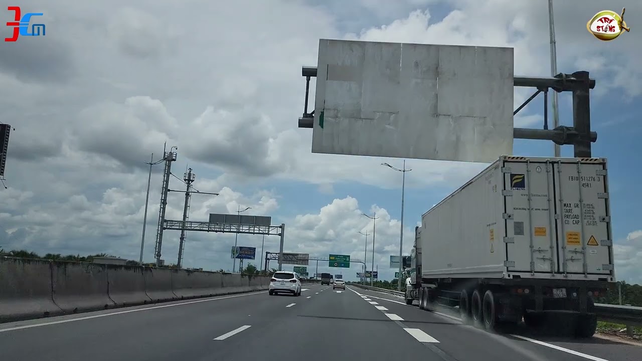 VÒNG XOAY THÂN CỬU NGHĨA, ĐƯỜNG CAO TỐC TRUNG LƯƠNG TP HỒ CHÍ MINH HỒ CHÍ MINH - MỸ THUẬN TIỀN GIANG