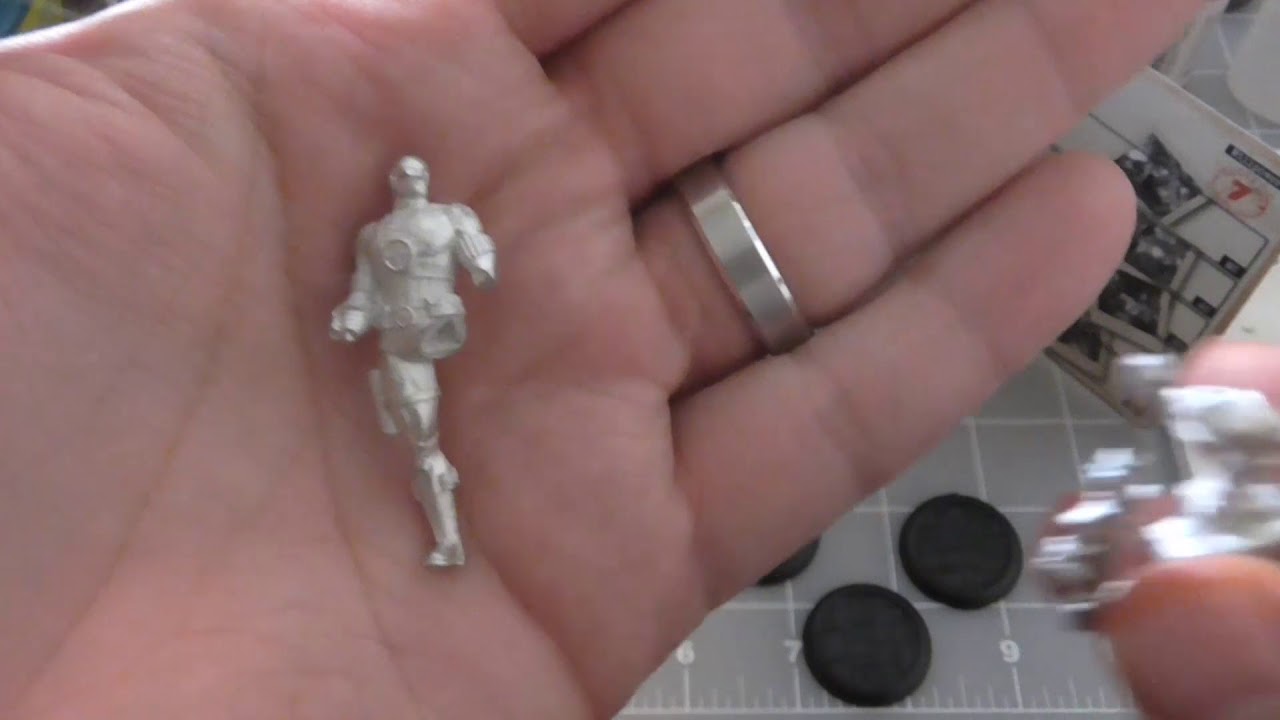 Un-Boxing Batman/DC Universe Miniature Game Suicide Squad