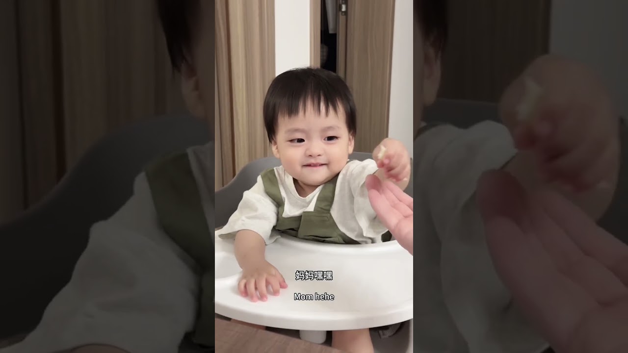 潘爸乐爷vlog：调皮捣蛋但又乖巧的乐爷居家日常；经常对着潘爸做古灵精怪的事情；baby leye & pan #baby #dadlife #babyboy #familygoals