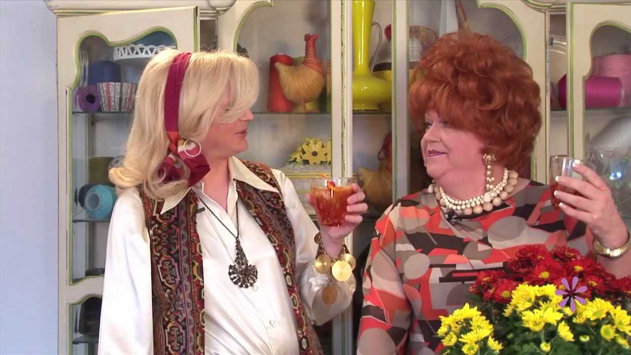 The Maxwell Moment: Bottoms Up with Brini - An Old Fashioned Thanksgiving