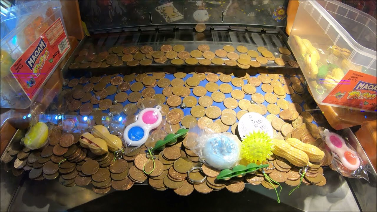 Cromptons Pirates Treasure 2p Coin Pusher - I Won Two Fidget Toys! - Arcade Machine - Isle Of Wight