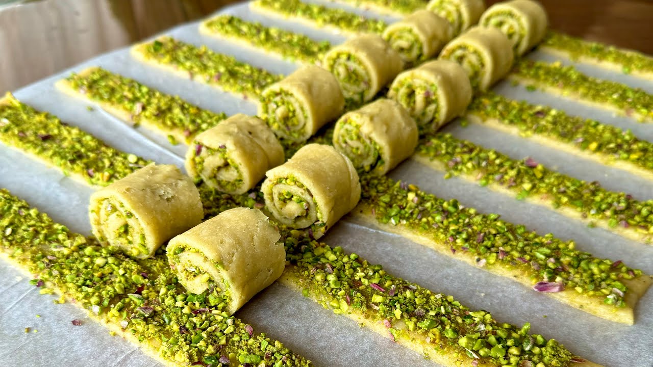 BÖYLESİ YOK❗️SAATLERCE UĞRAŞMADAN BAKLAVA TADINDA FISTIKLI RULO🍭Şerbetli Tatlılar 😍 Bayram Tatlısı 🍬