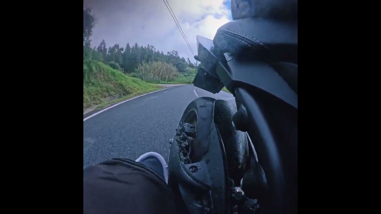 Rear wheal view, CB650R 2025 on Cabo da Roca roads 
