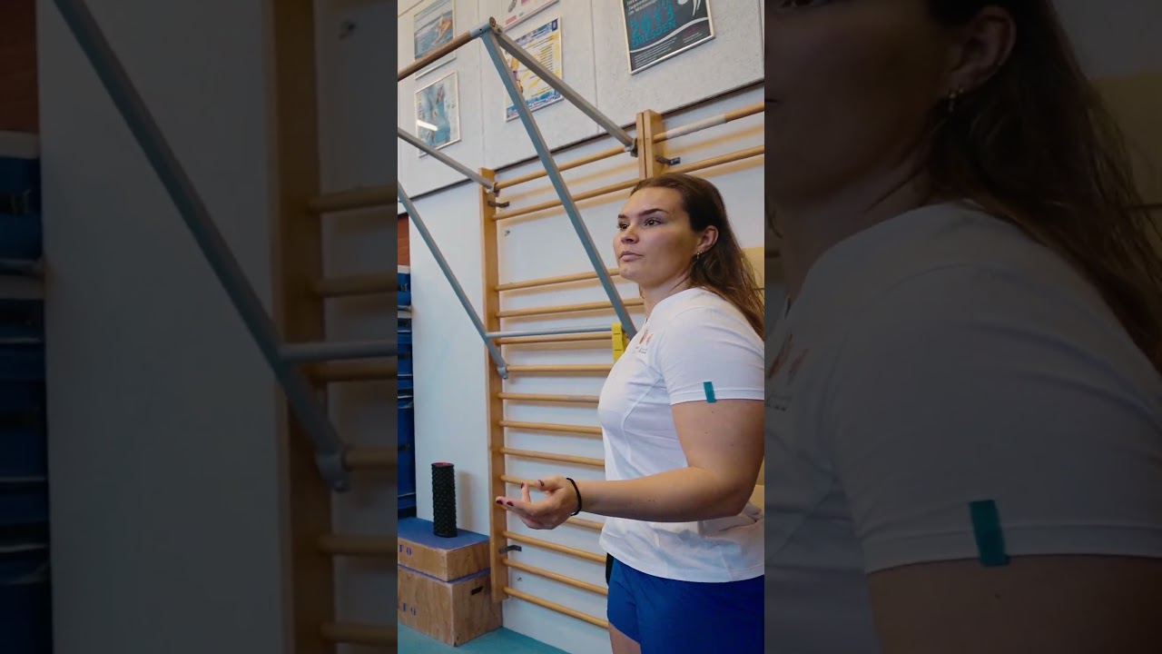 Sportfoto's zijn van een ander level 😅 #teamnl #sportswap #babyface #photo #sports #waterpolo #jump