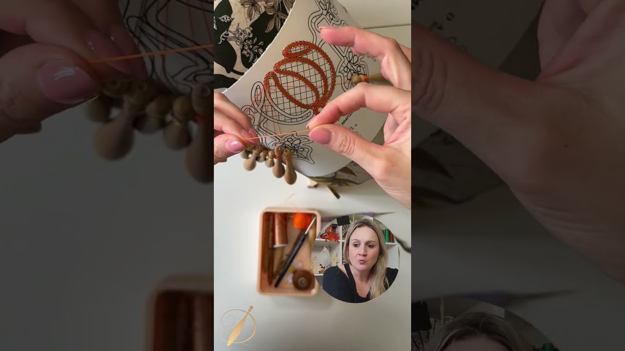 Tutorial Merletto a Tombolo: come ricaricare il filo sui fuselli
