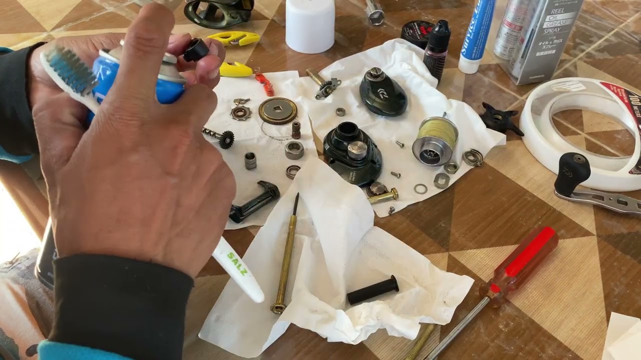 แกะล้างรอกDaiwa laguna เติมจารบีรอกตกปลา