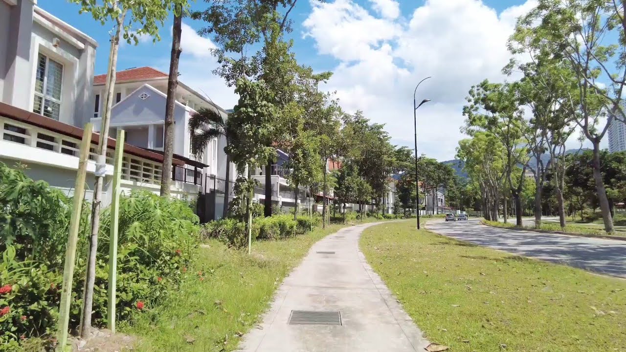 [4K] Walking aroud Straits Quay residential neighbourhood Tanjung Tokong Penang, Malaysia