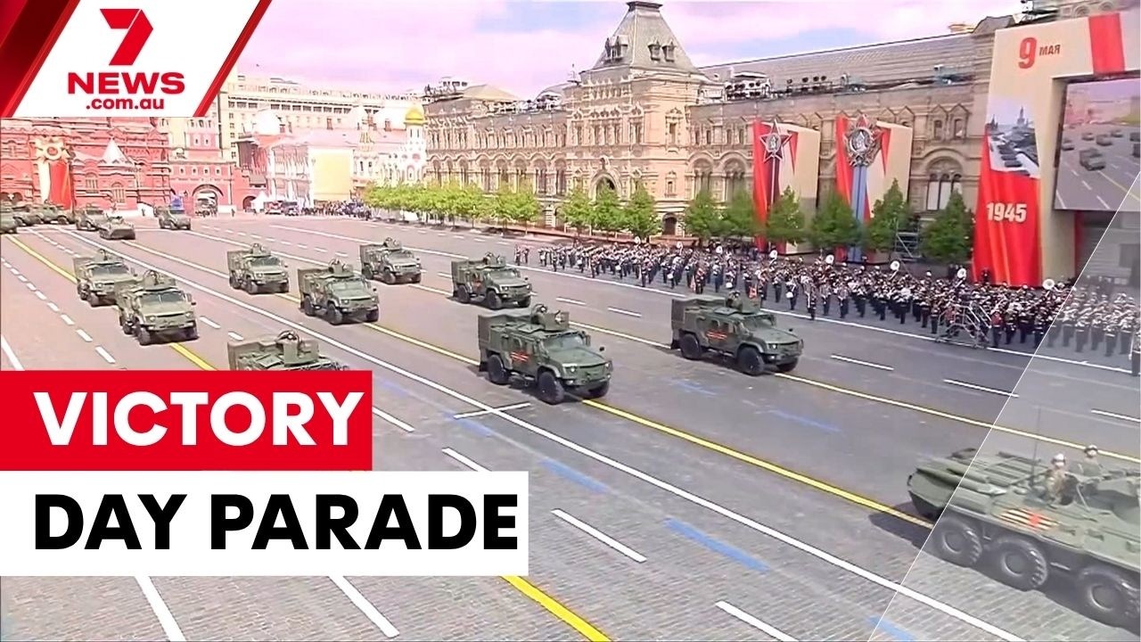 Vladimir Putin presides over a dramatically scaled-back Victory Day parade | 7NEWS