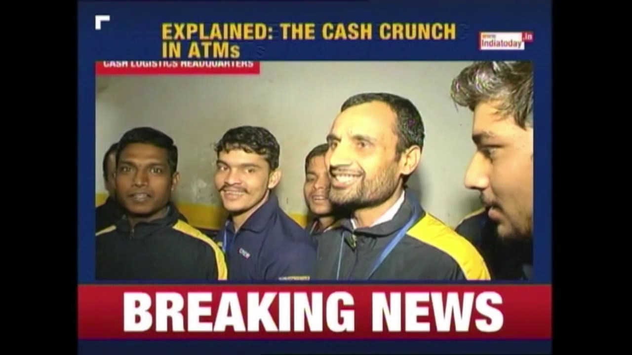 The Cash Crunch In ATM: Ground Report With Rajdeep Sardesai