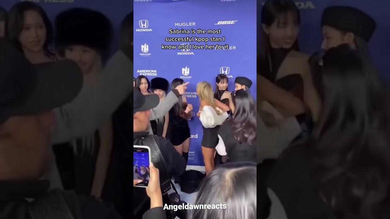 Twice meet Sabrina Carpenter at Billboard Women Music Awards #kpop #bts #nayeon #tzuyu #momo #sana
