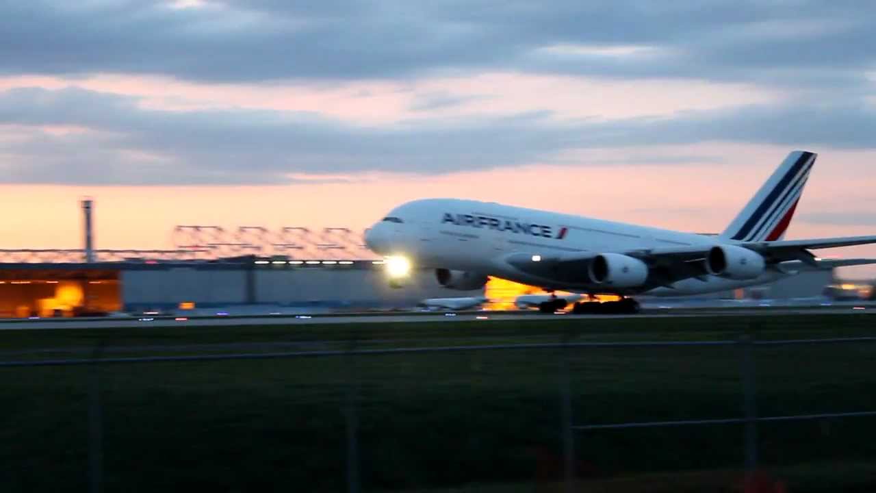 Air France A380 Take-Off YUL