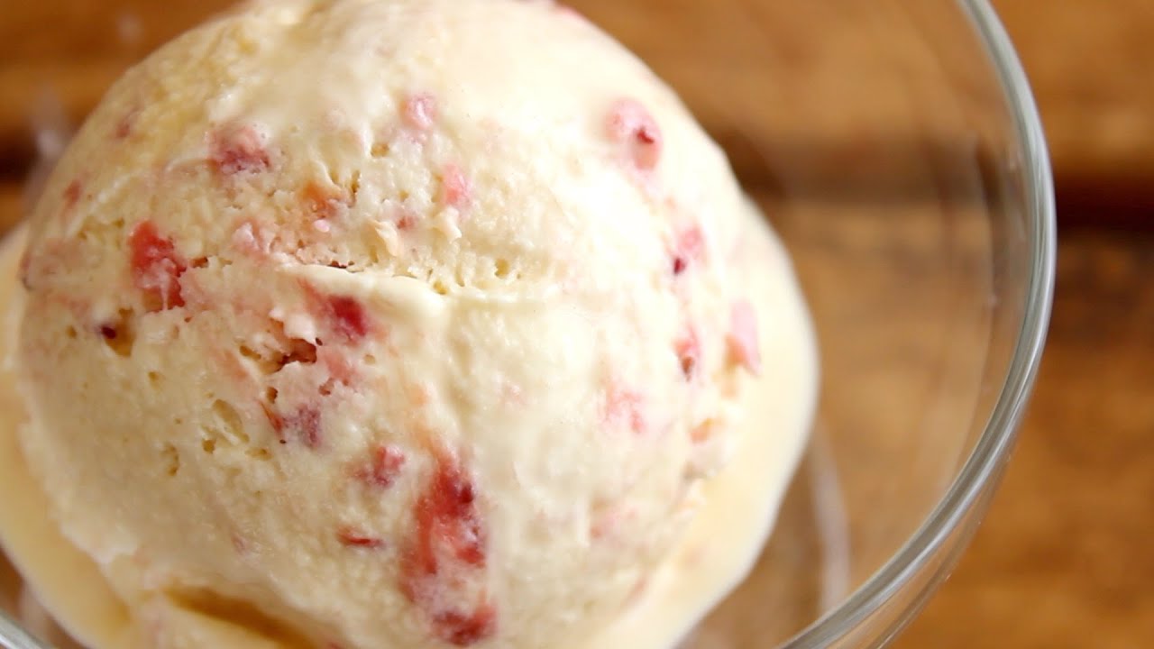 ハーゲンダッツ風なめらかいちごアイスのレシピ Haagen-Dazs style strawberry ice cream recipe