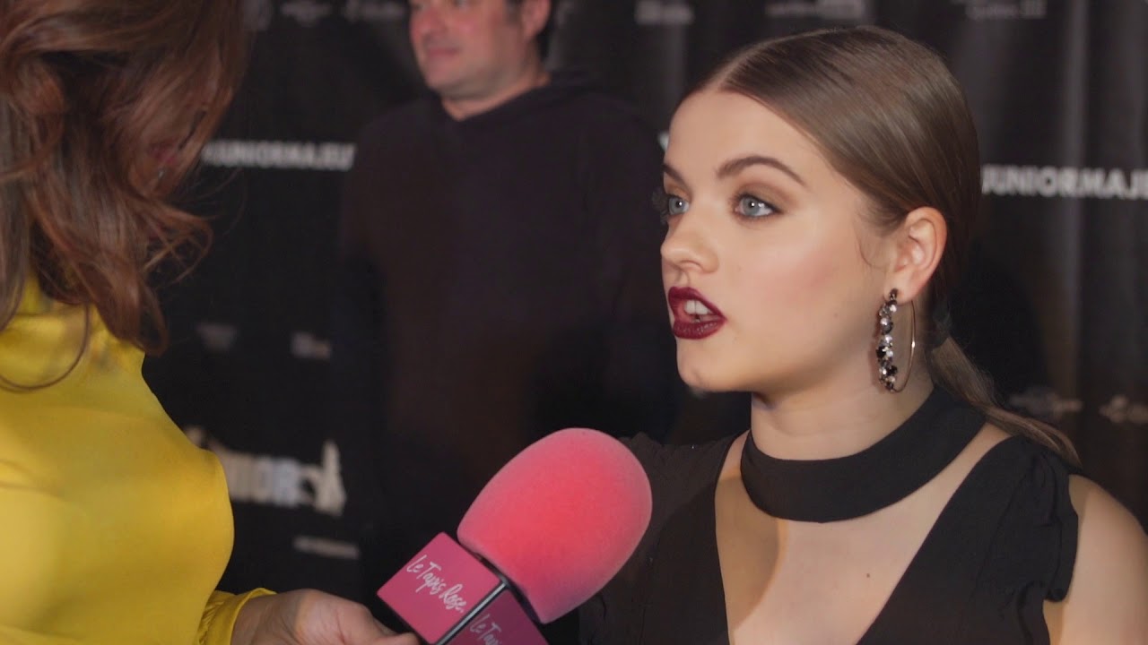 Tapis Rouge du film Junior Majeur avec Alice Morel-Michaud