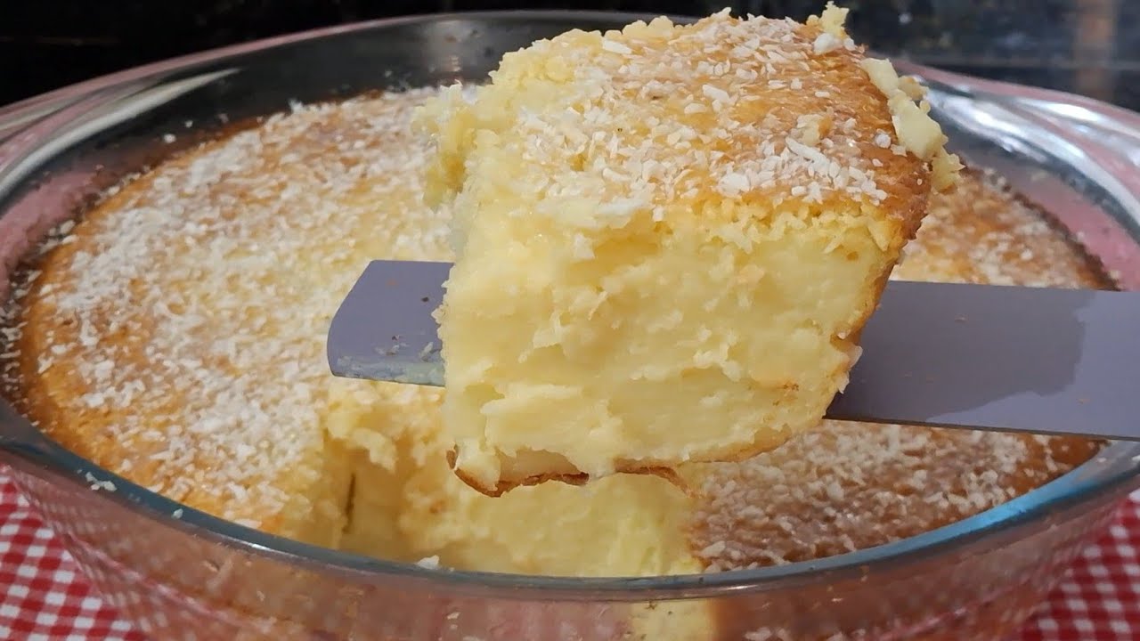 BOLO DE LEITE COM MACAXEIRA CREMOSO FÁCIL DE FAZER 