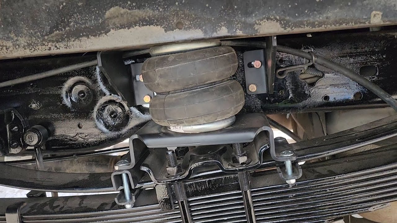 GM & Ford F350-F550: instalación de bolsas para suspensión de aire.