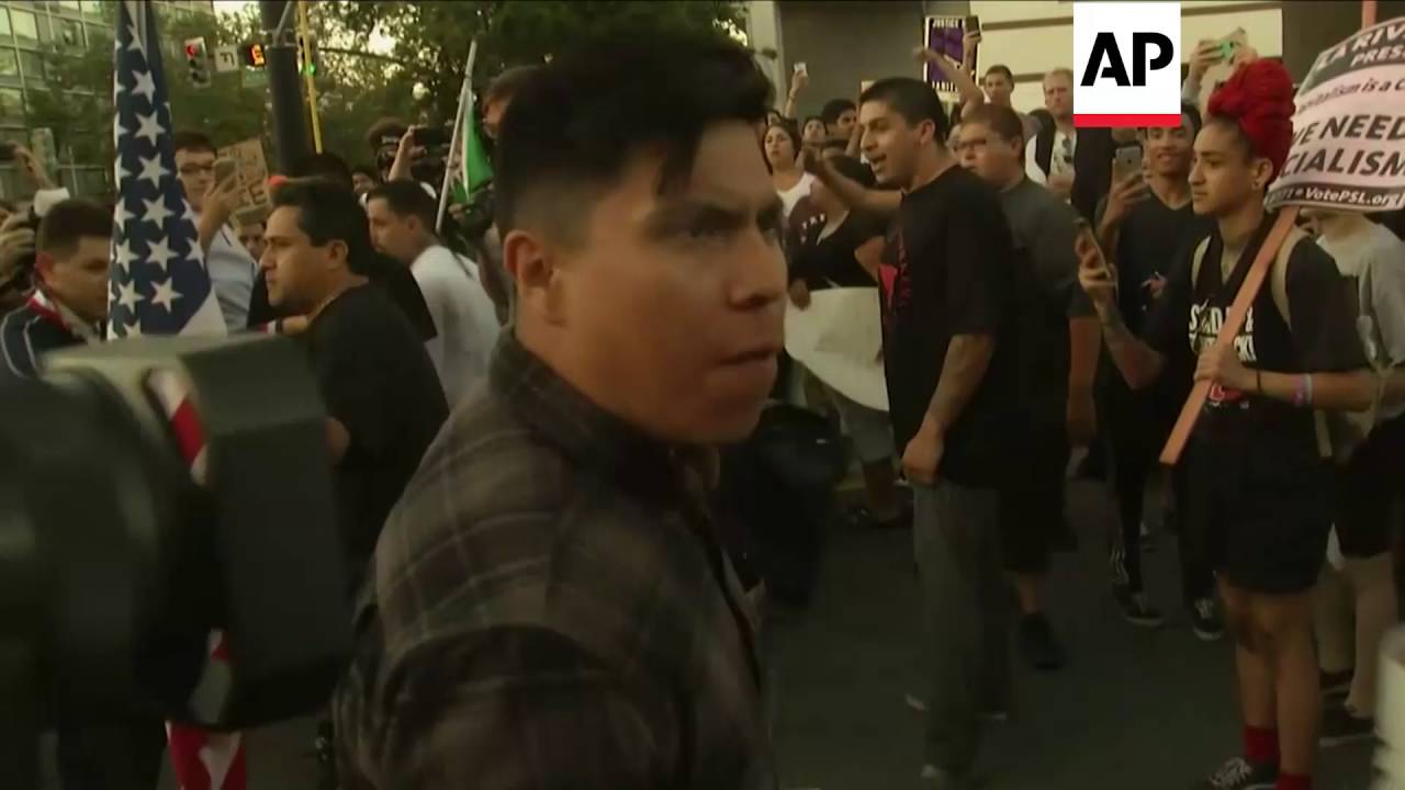 US - Clashes between pro and anti Trump protesters | Editor's Pick | 3 June 16