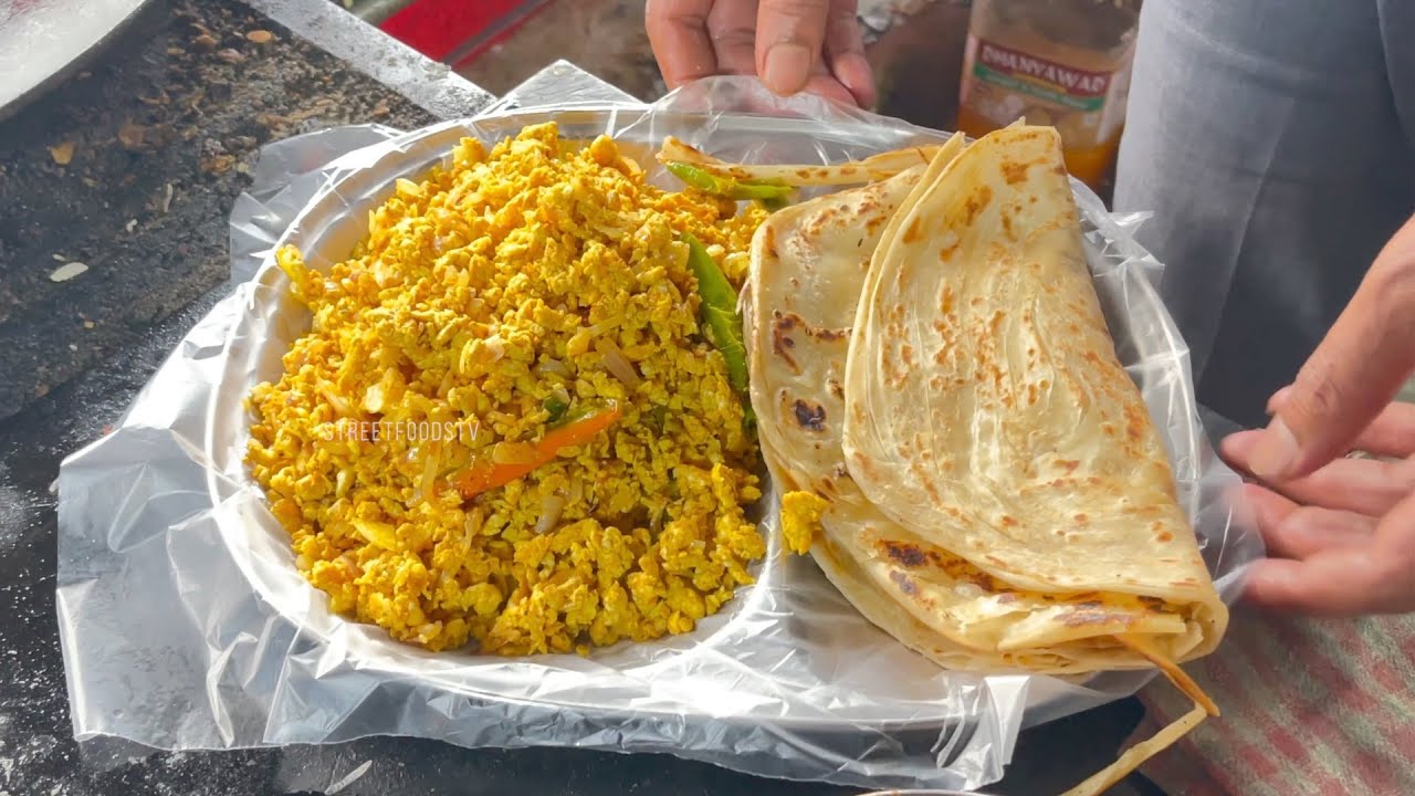 Street Side Egg Bhurji With Paratha | Street Food