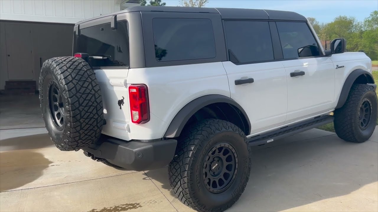 35s On A Stock Bronco!