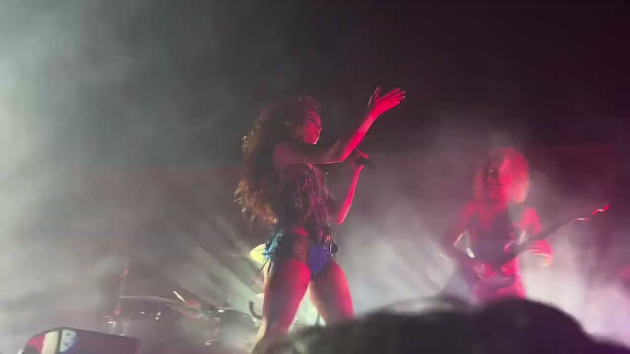 Chappell Roan — Naked In Manhattan (Live at Jannus Live 05.19.24)