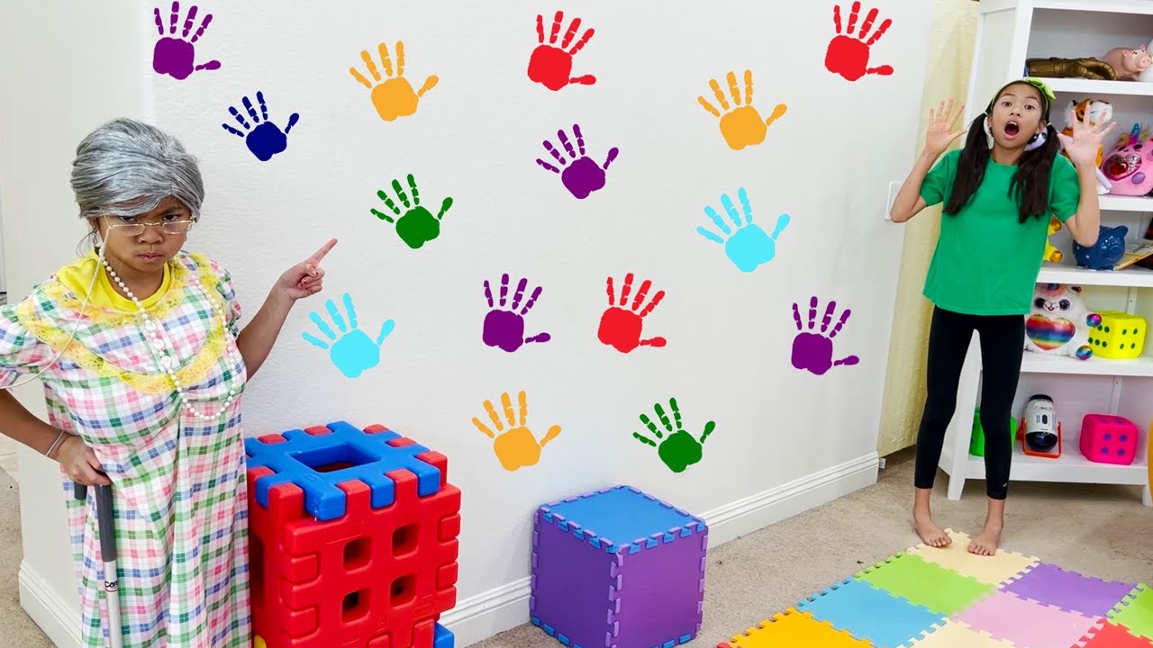 Emma Y Wendy Fingen Jugar A Pintar A Mano Con Pintura Colorida | Pintar Con Los Dedos Para Niños