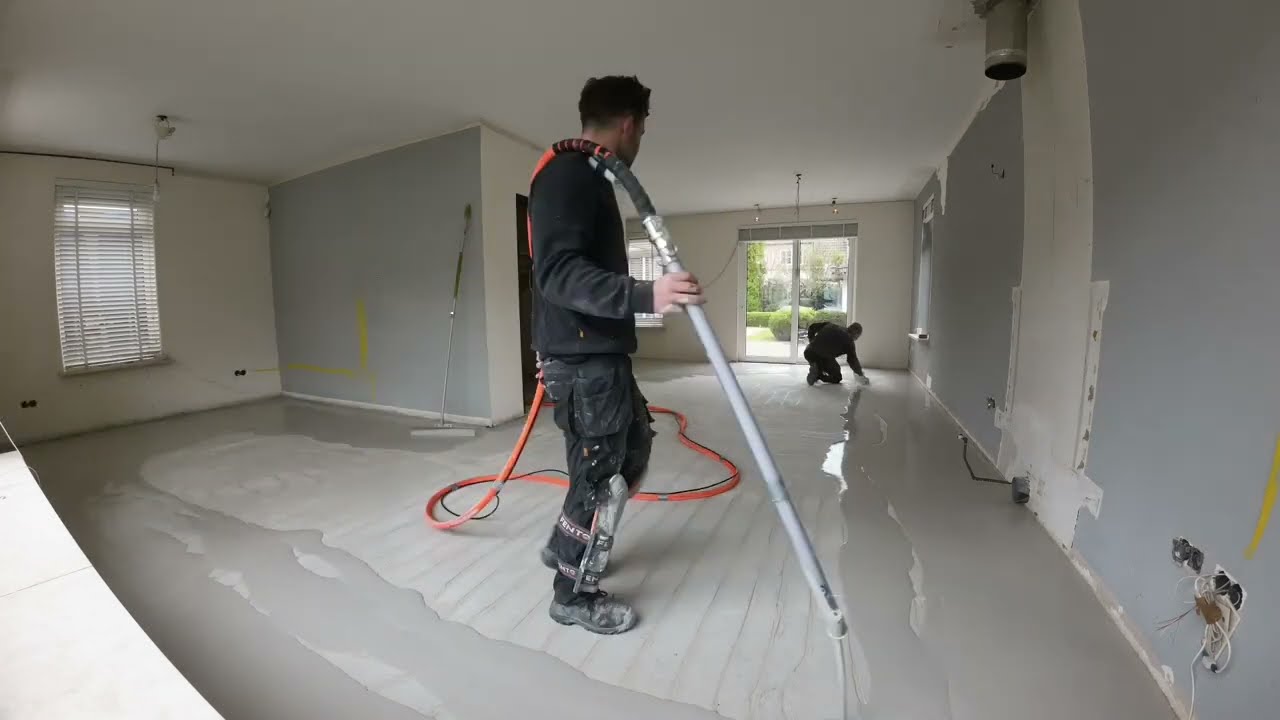 Vloerverwarming infrezen, dichtsmeren sleuven & egaliseren in één dag