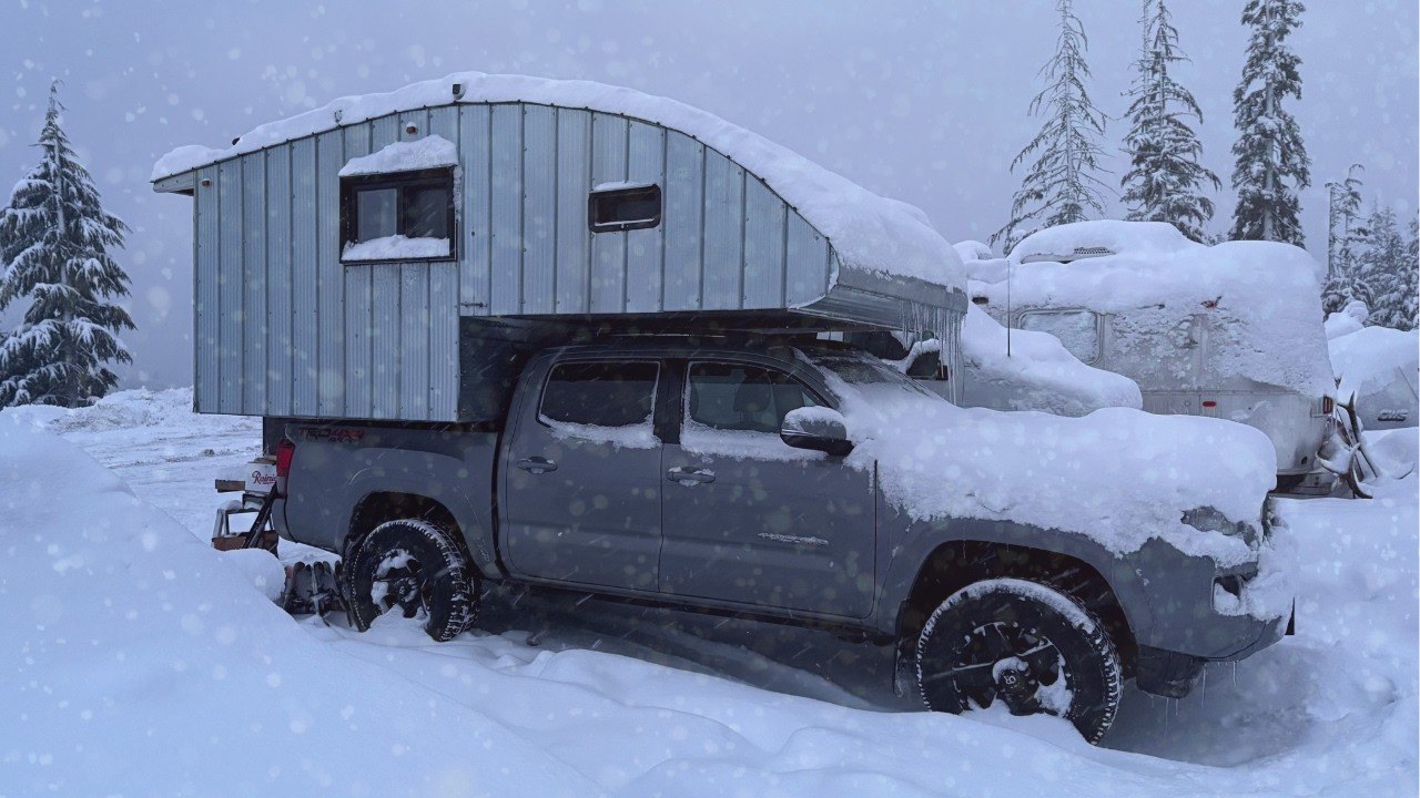 Snowy weekend in my DIY Camper