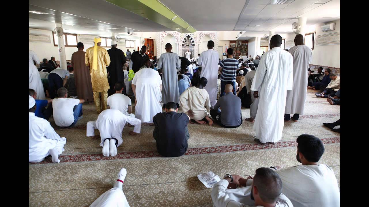 Reportage à la mosquée Al-oumma
