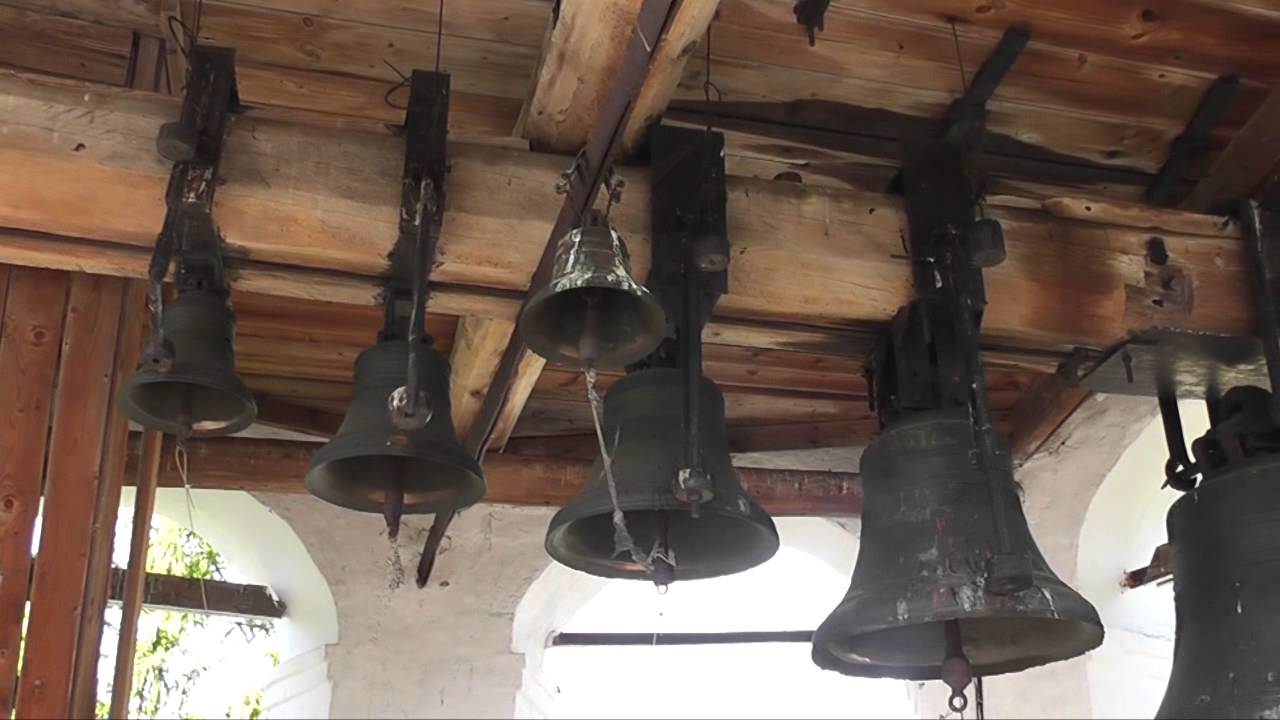 Угличский кремль. Бой часов колокольни Спасо-Преображенского собора.