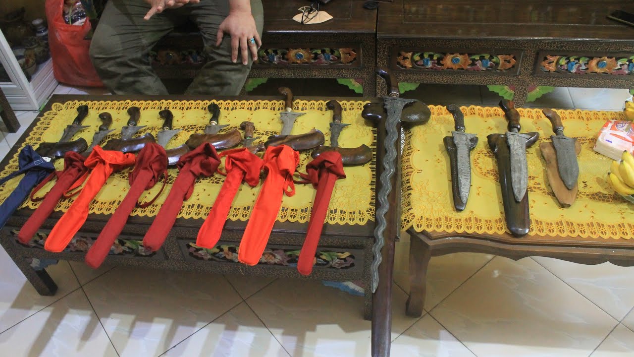 Keris Pusaka Nusantara | Mengenal Keris di Situs Watu Gong Tlogomas