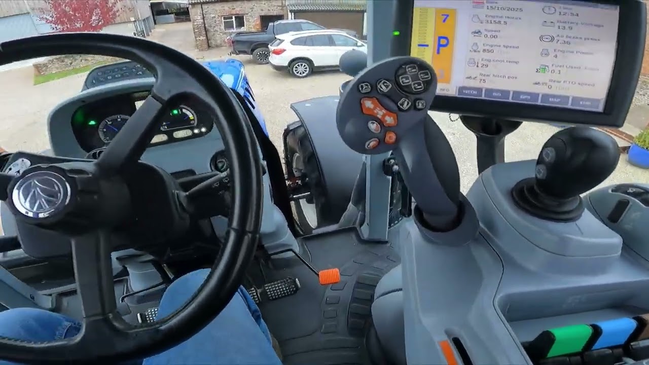 New Holland T7 210