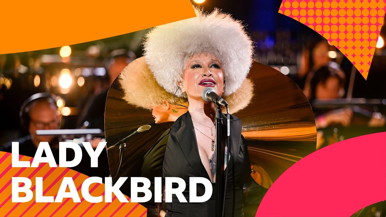 Lady Blackbird - I Put A Spell On You ft BBC Concert Orchestra (R2 Piano Room)
