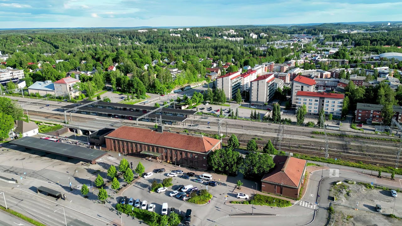 Lahti Railway Station, Keski-Lahti and Asemantausta