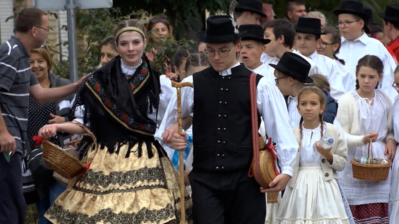 DRÁVATÁJ - Szüreti kavalkád a Duna mellett