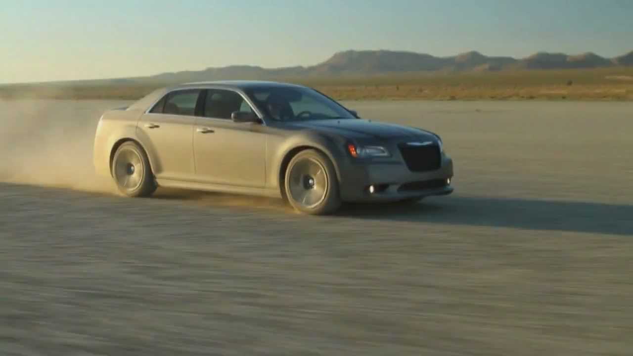 First Test: 2012 Chrysler 300 SRT8