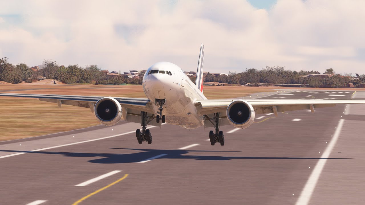 Rough Touchdown 😱 Air France Boeing 777 at Adelaide Airport